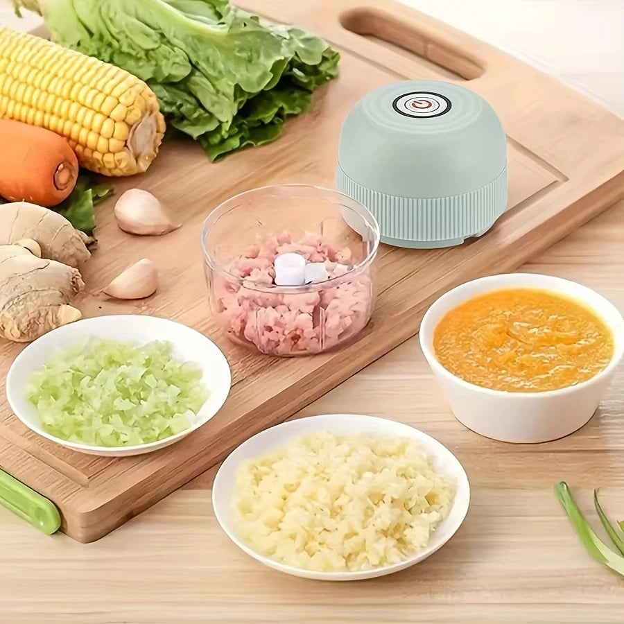 Compact Electric Garlic Grinder – 260ml Mini Food Chopper with One-Touch Control, Stainless Steel Blades for Garlic, Onion, Meat & Vegetables, Elegant & Easy-Clean Kitchen Essential.
