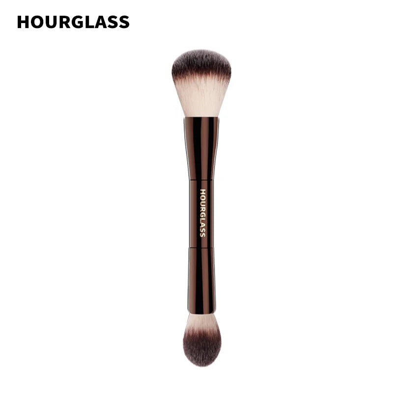 Hourglass Makeup Brush No.17