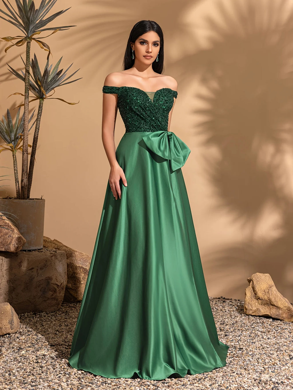 Make a sophisticated statement in this elegant one-shoulder evening dress, designed to blend timeless femininity with modern glamour