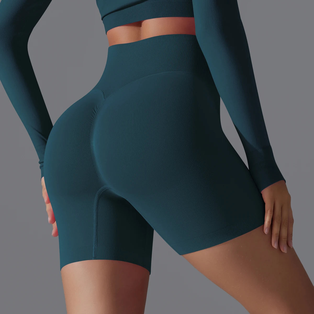 Women’s Seamless Yoga Shorts – Sculpting Comfort with Athletic Elegance