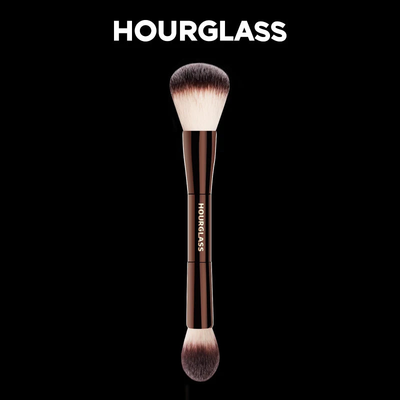 Hourglass Makeup Brush No. 17