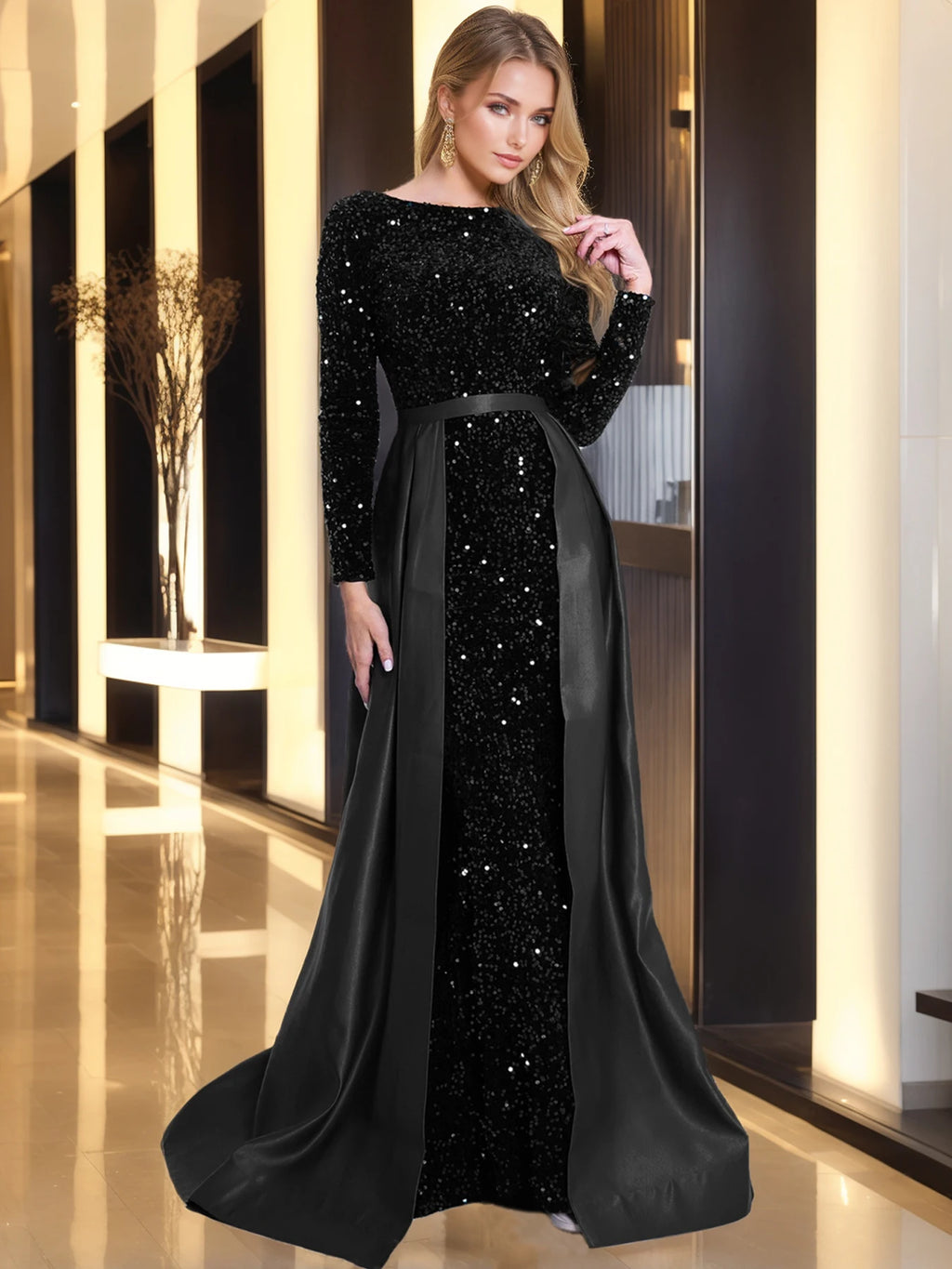 Make a breathtaking entrance in the elegant evening gowns from Romagic. Designed for modern sophistication